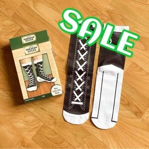 ‼️CLEARANCE SALE‼️ 🆕Premier Finds Novelty Black & White Sneaker Socks NEW